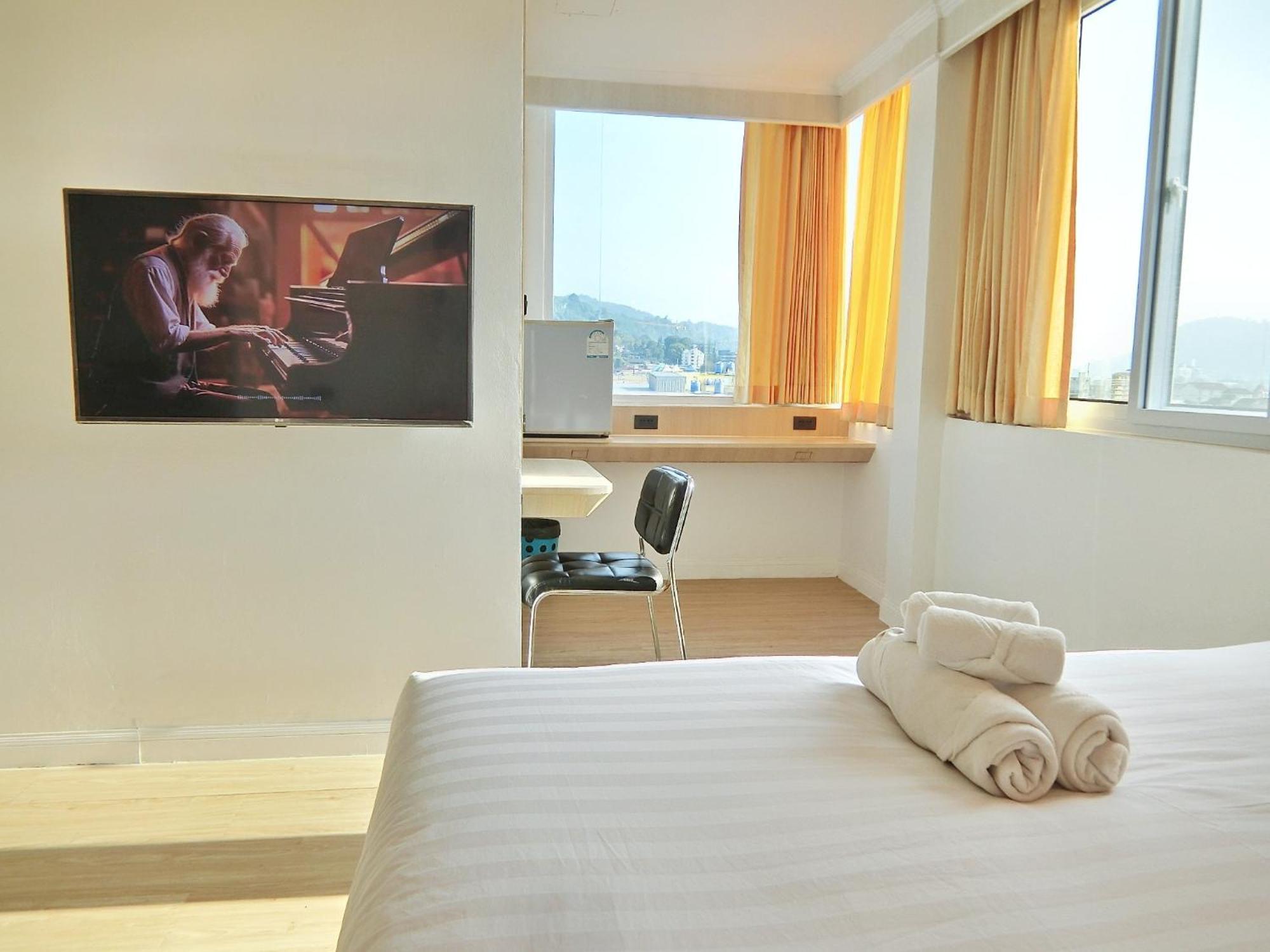 Sira Boutique Residence - Newly Renovated パトン エクステリア 写真