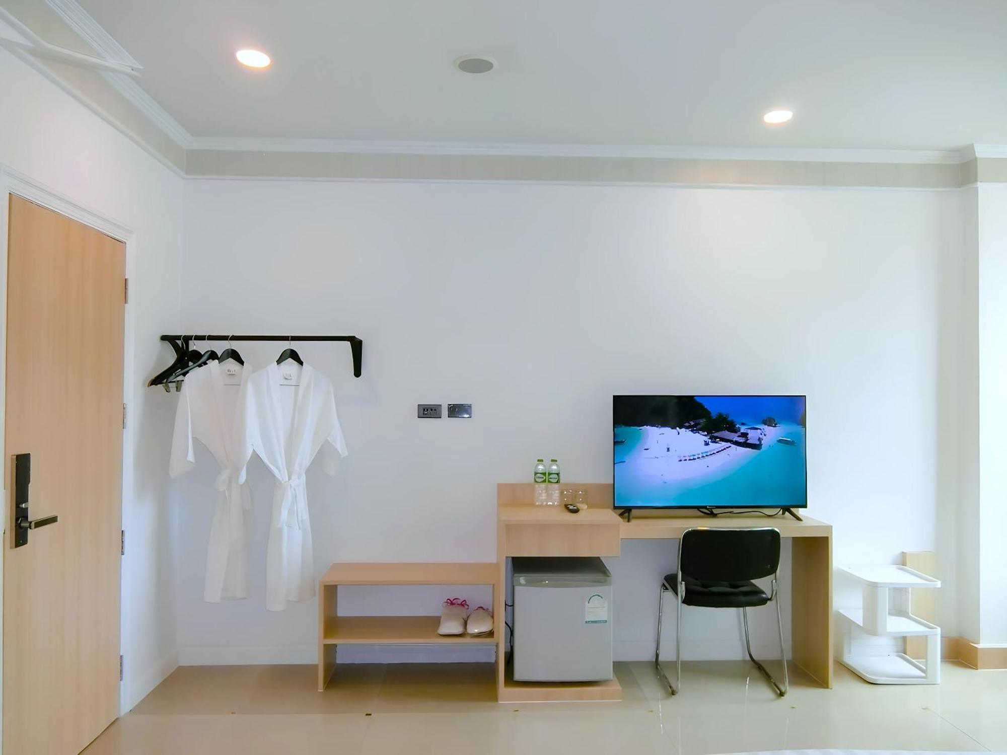 Sira Boutique Residence - Newly Renovated パトン エクステリア 写真