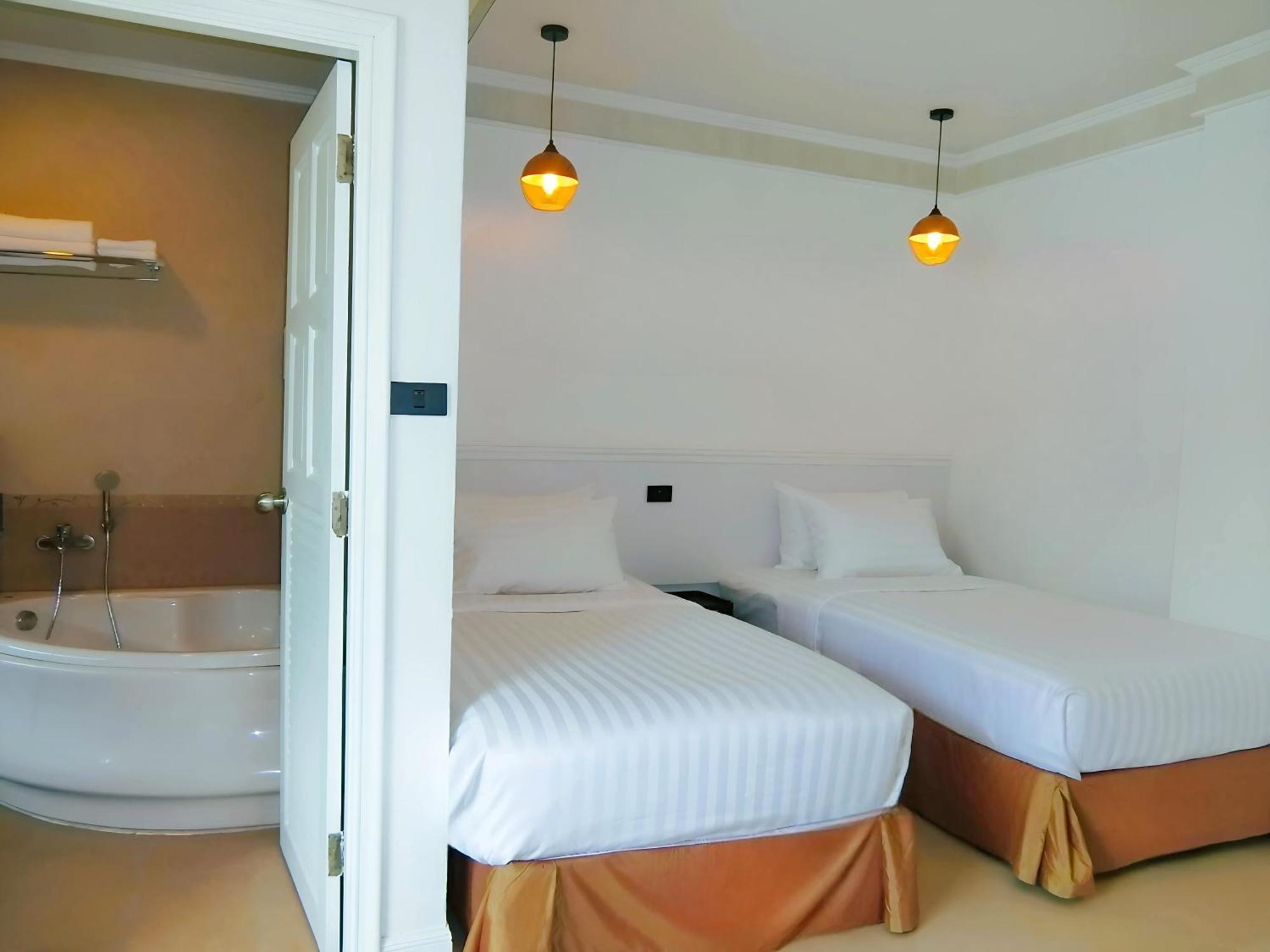 Sira Boutique Residence - Newly Renovated パトン エクステリア 写真